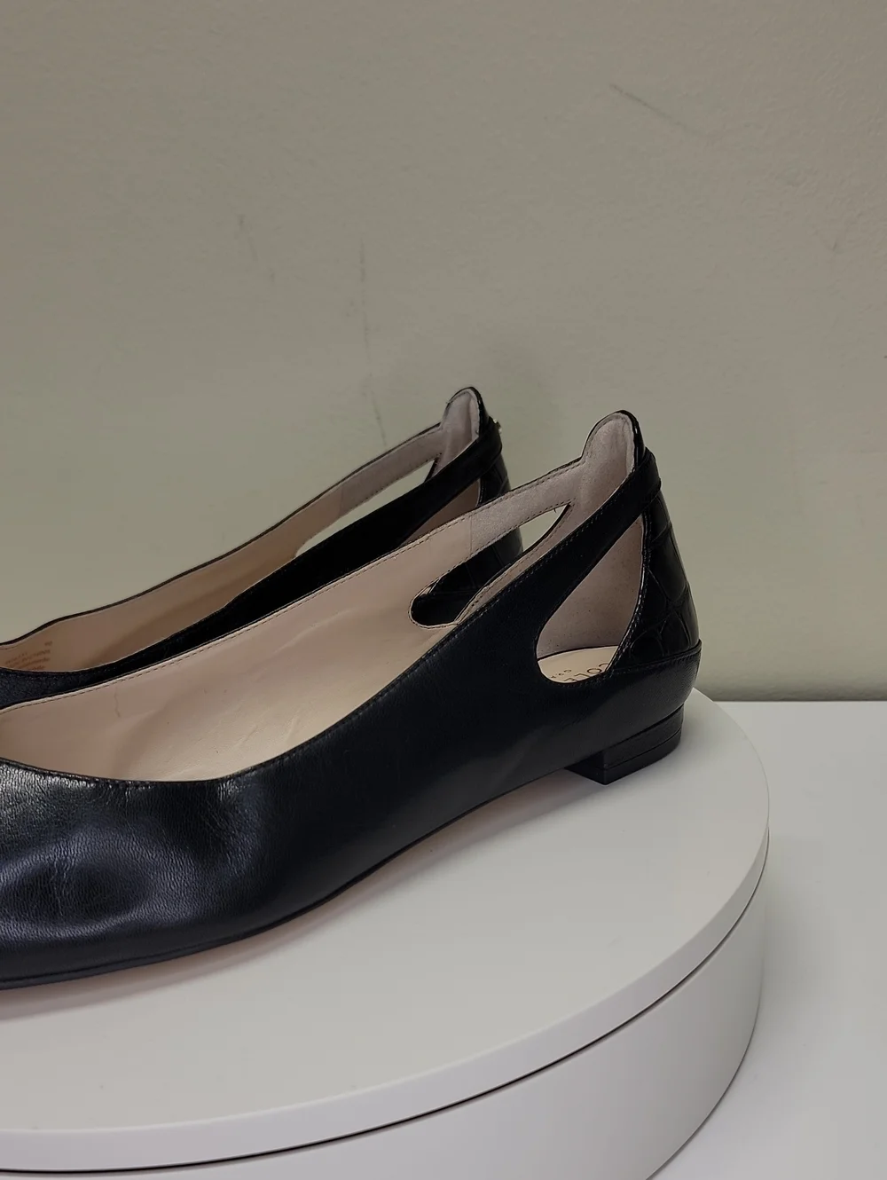 Cole Haan Vintage Black Pointed Toe Leather Flats Sz 9